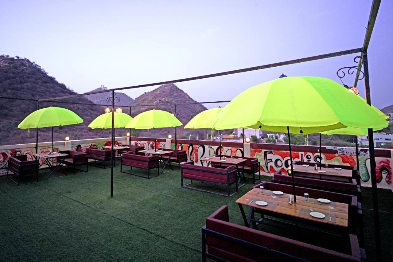 Hotel Raha Udaipur Kültér fotó